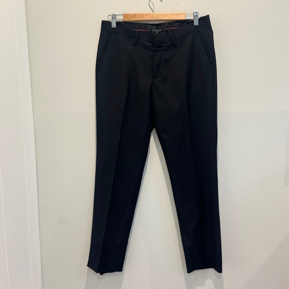 21 Men Black Flat Front Dress Pants Sleek Professional Trousers | 32